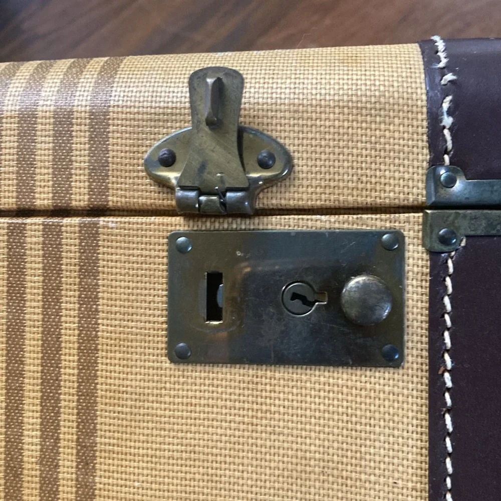 Marshall Fields Antique Train Case Luggage 1940’s?